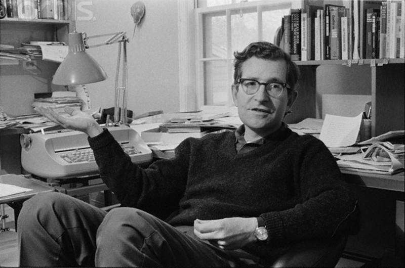 01 Oct 1972, Boston, Massachusetts, USA --- American writer, educator, and linguist Noam Chomsky, at home in Boston. Also know for his political activism he was an early and outspoken critic of U.S. involvement in the Vietnam War having written . --- Image by © JP Laffont/Sygma/Corbis